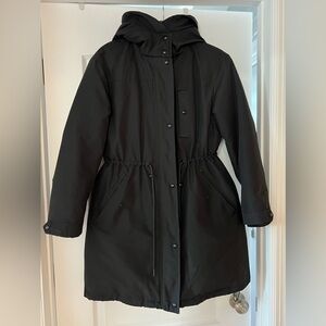 ZARA
THE OUTSTANDING
DOWN PARKA